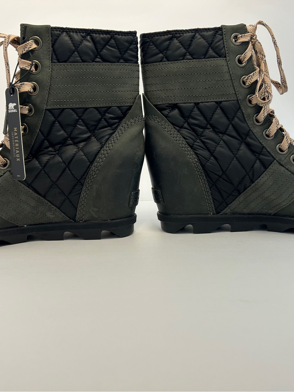 Sorel Lexie Wedge Waterproof Boots NWT Womens 9.5 Dark Moss Quilted Green Black